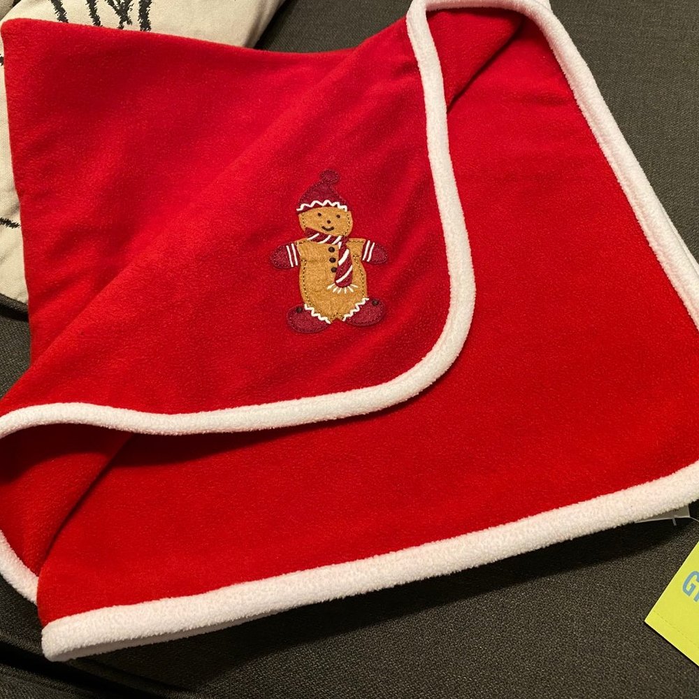 GYMBOREE GINGERBREAD RED FLEECE BLANKET CHRISTMAS new